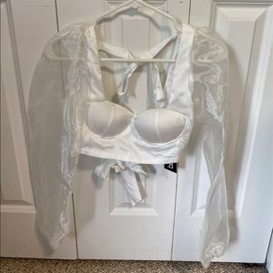 Balloon sleeve crop top